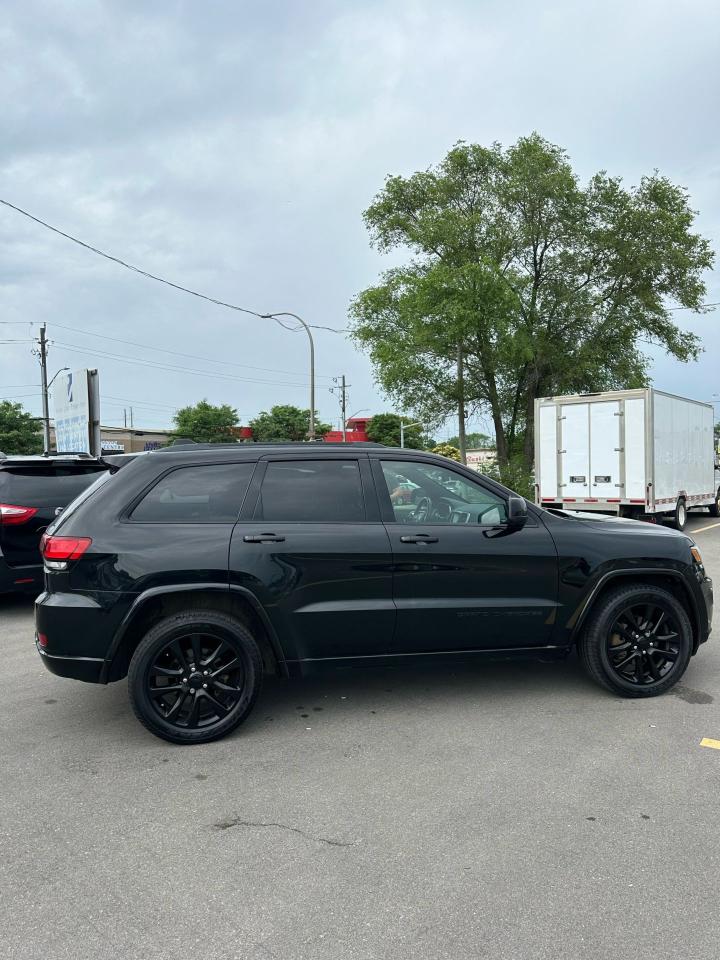2018 Jeep Grand Cherokee Altitude - Photo #7
