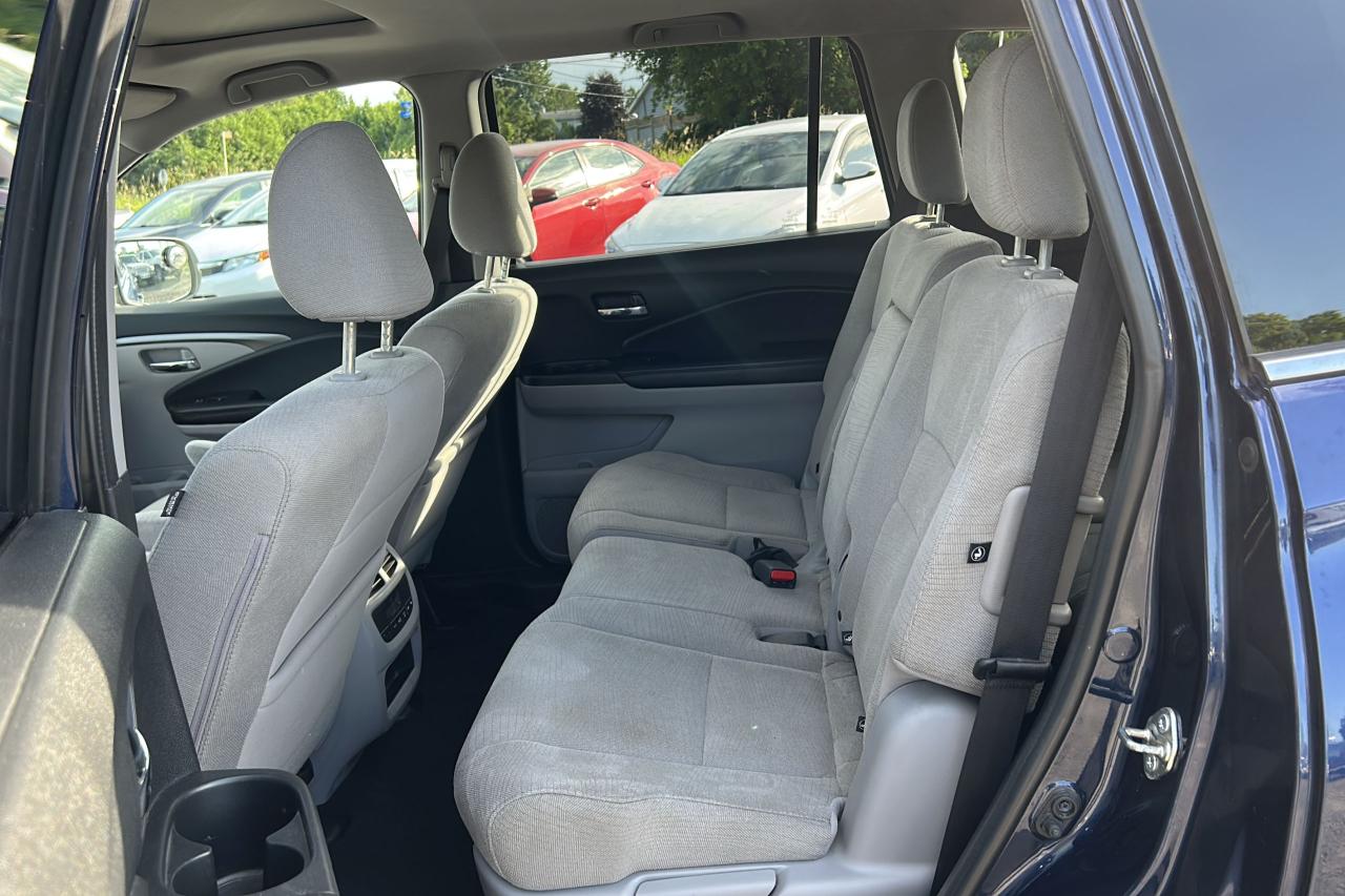 2016 Honda Pilot EX - Photo #10