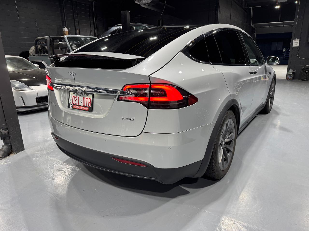 2017 Tesla Model X 100D - Photo #5