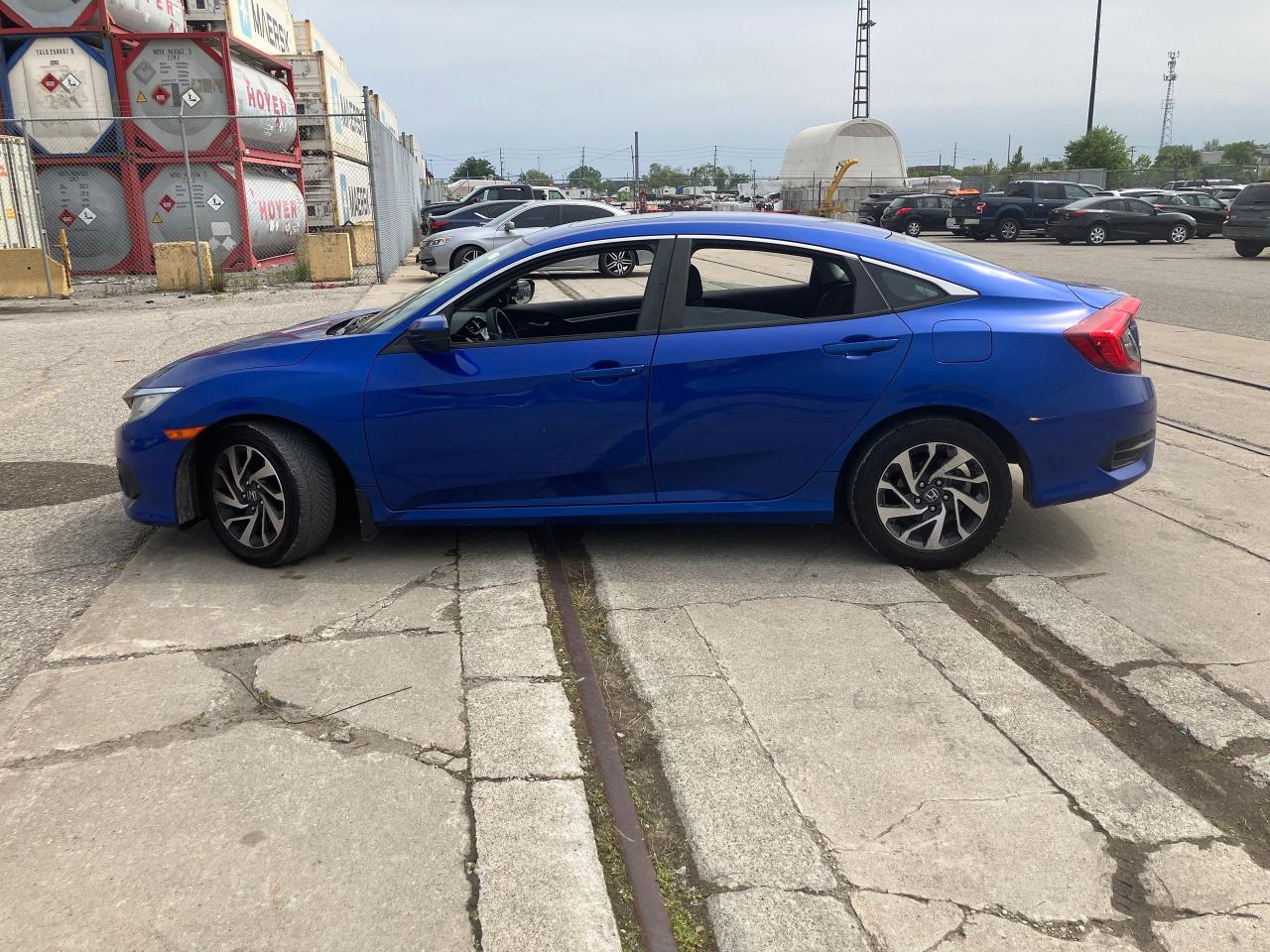 2017 Honda Civic EX | Auto | Sunroof | CarPlay | Cam | Alloys & Mor Photo5