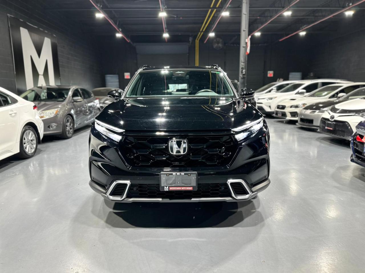 2023 Honda CR-V Touring AWD - Photo #2