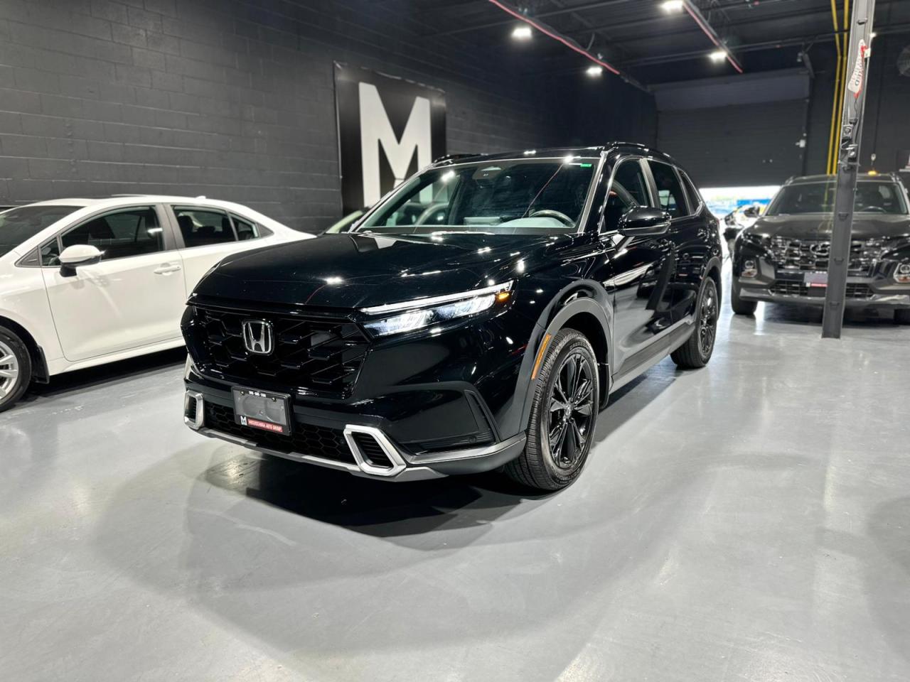 Used 2023 Honda CR-V Touring AWD for sale in Mississauga, ON