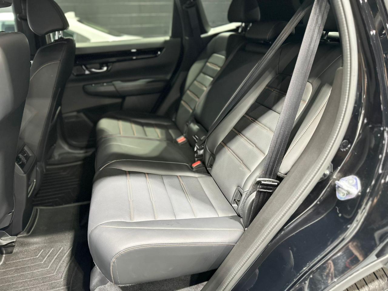 2023 Honda CR-V Touring AWD - Photo #18