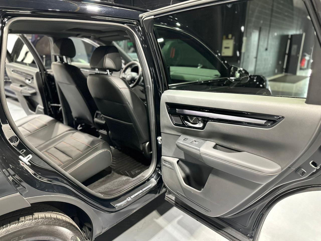 2023 Honda CR-V Touring AWD - Photo #22