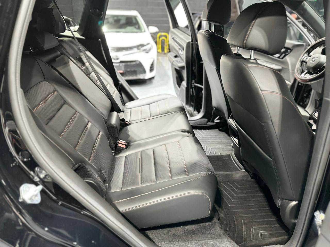 2023 Honda CR-V Touring AWD - Photo #21