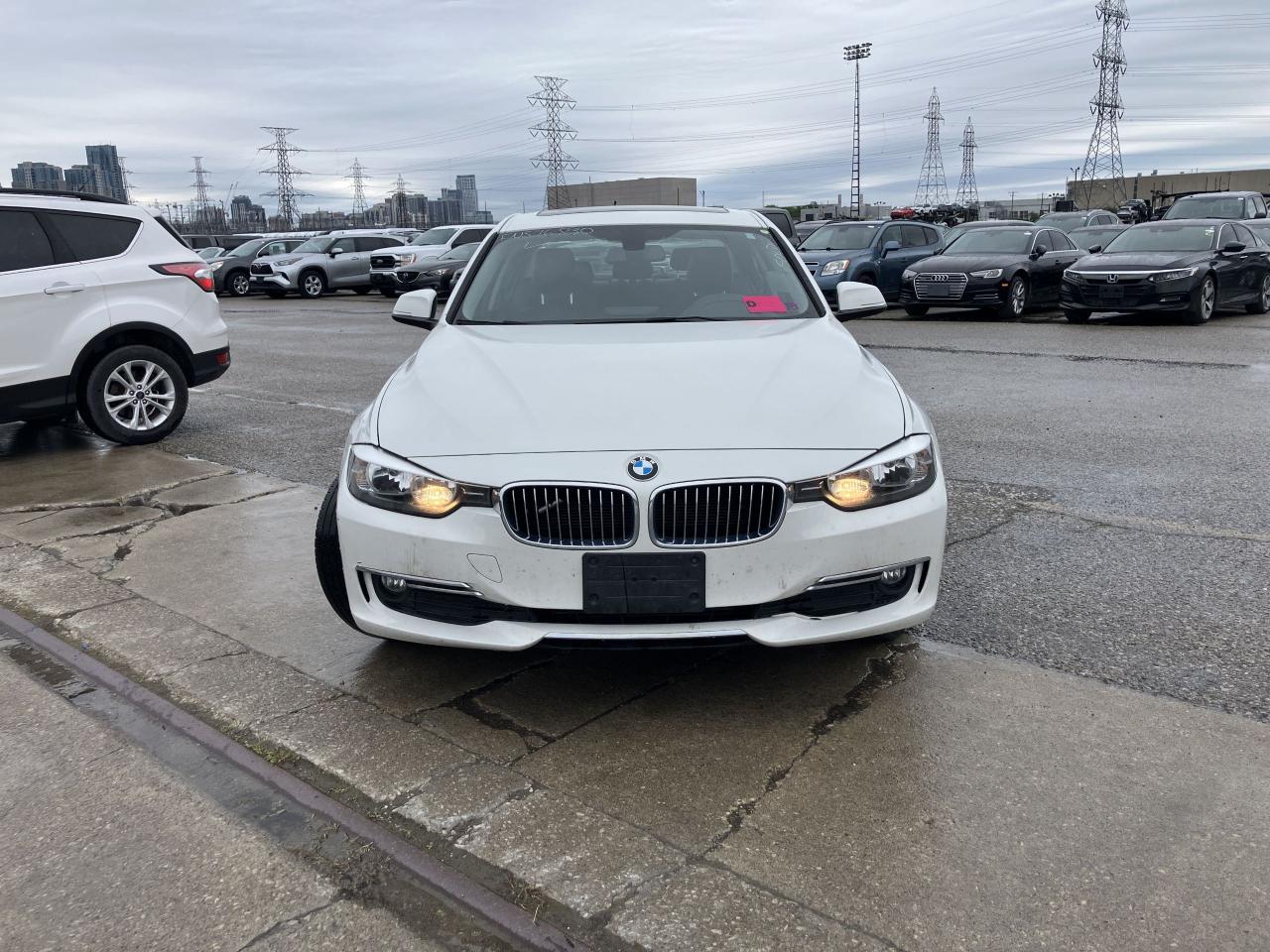 2015 BMW 3 Series 320i xDrive - Photo #2