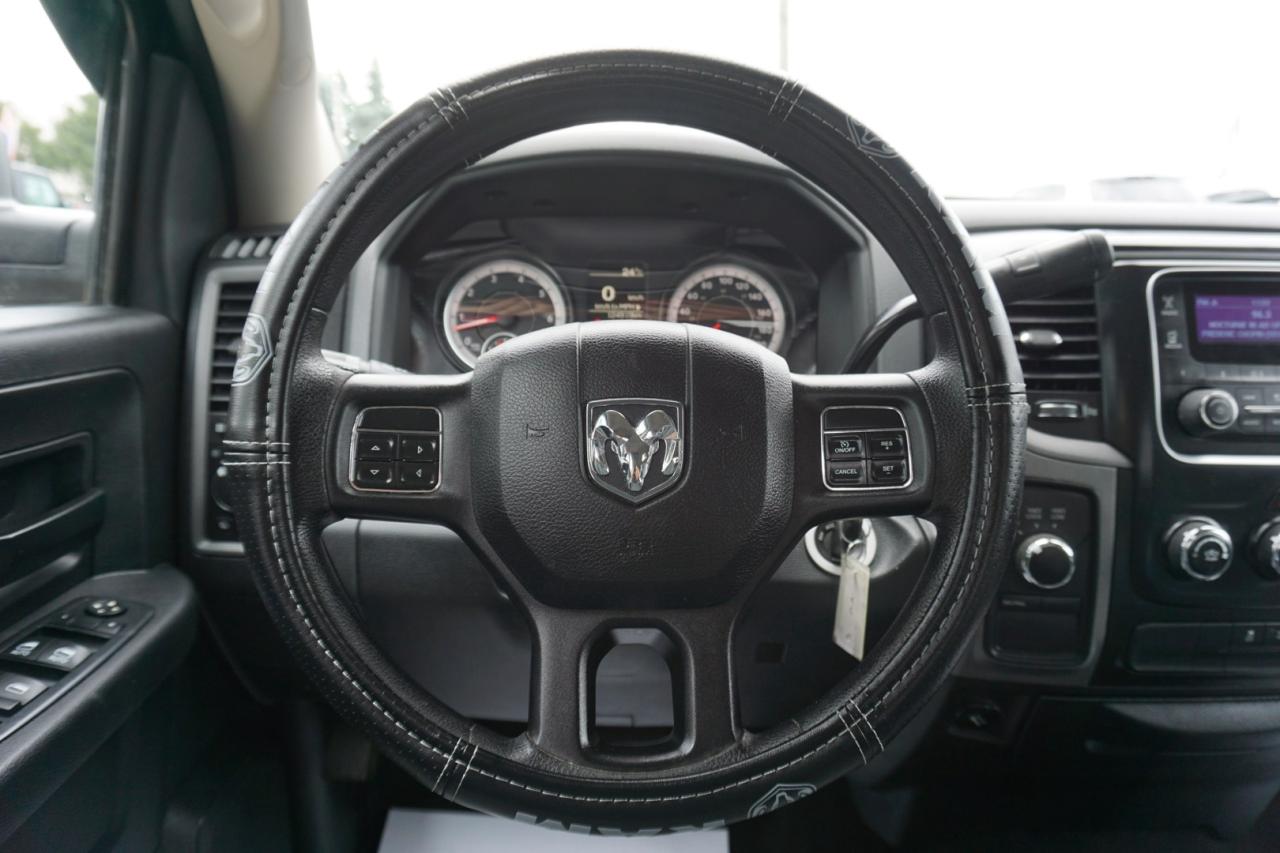 2016 RAM 1500 5.7L HEMI V8 ST CREW 4WD CERTIFIED *FREE ACCIDENT* ALLOYS SIDE BOARDS - Photo #10