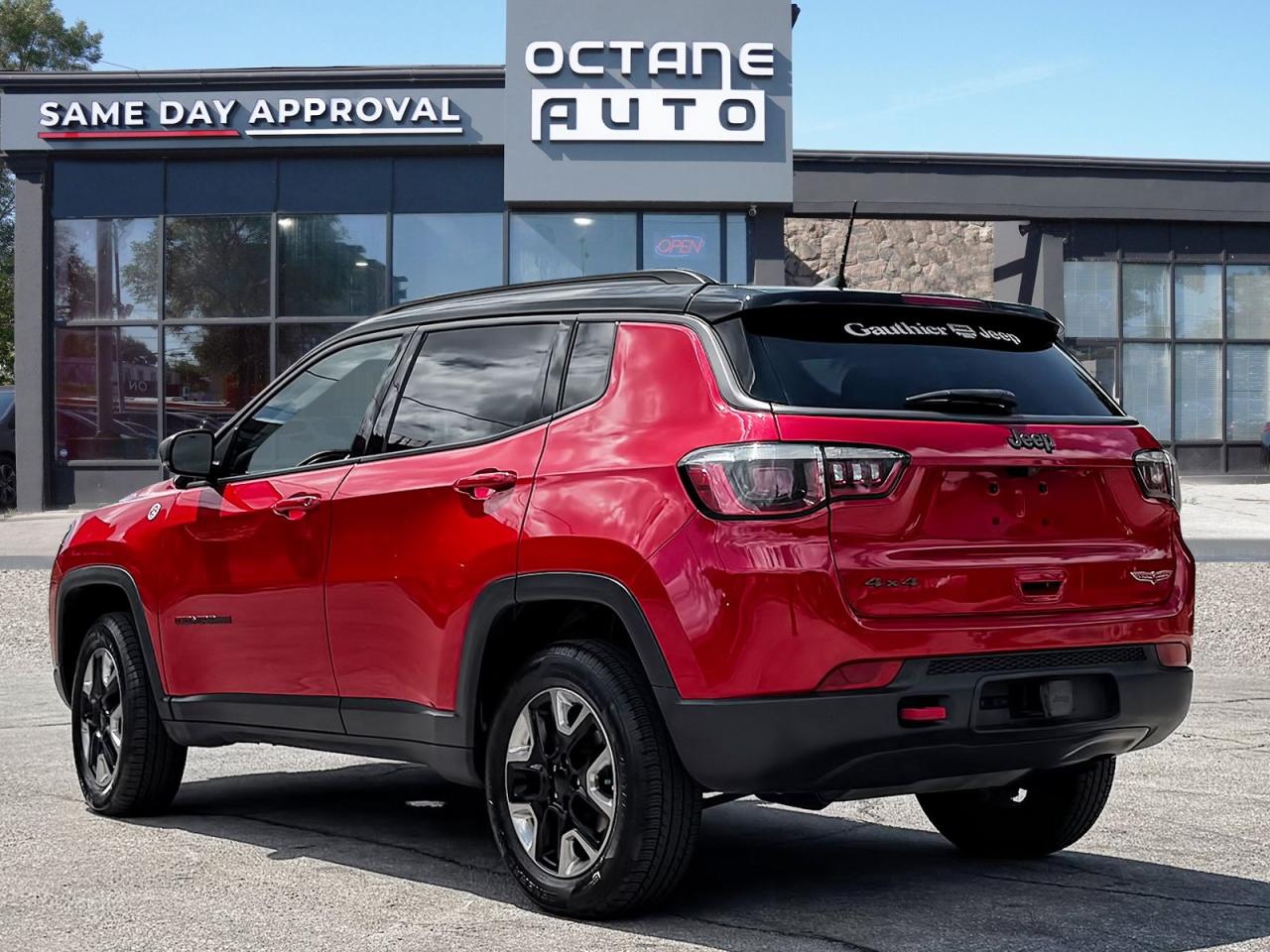 2018 Jeep Compass Trailhawk - Photo #4