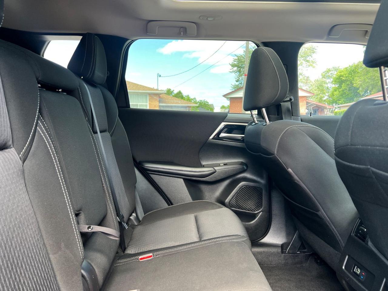 2022 Mitsubishi Outlander LE S-AWC - Photo #11