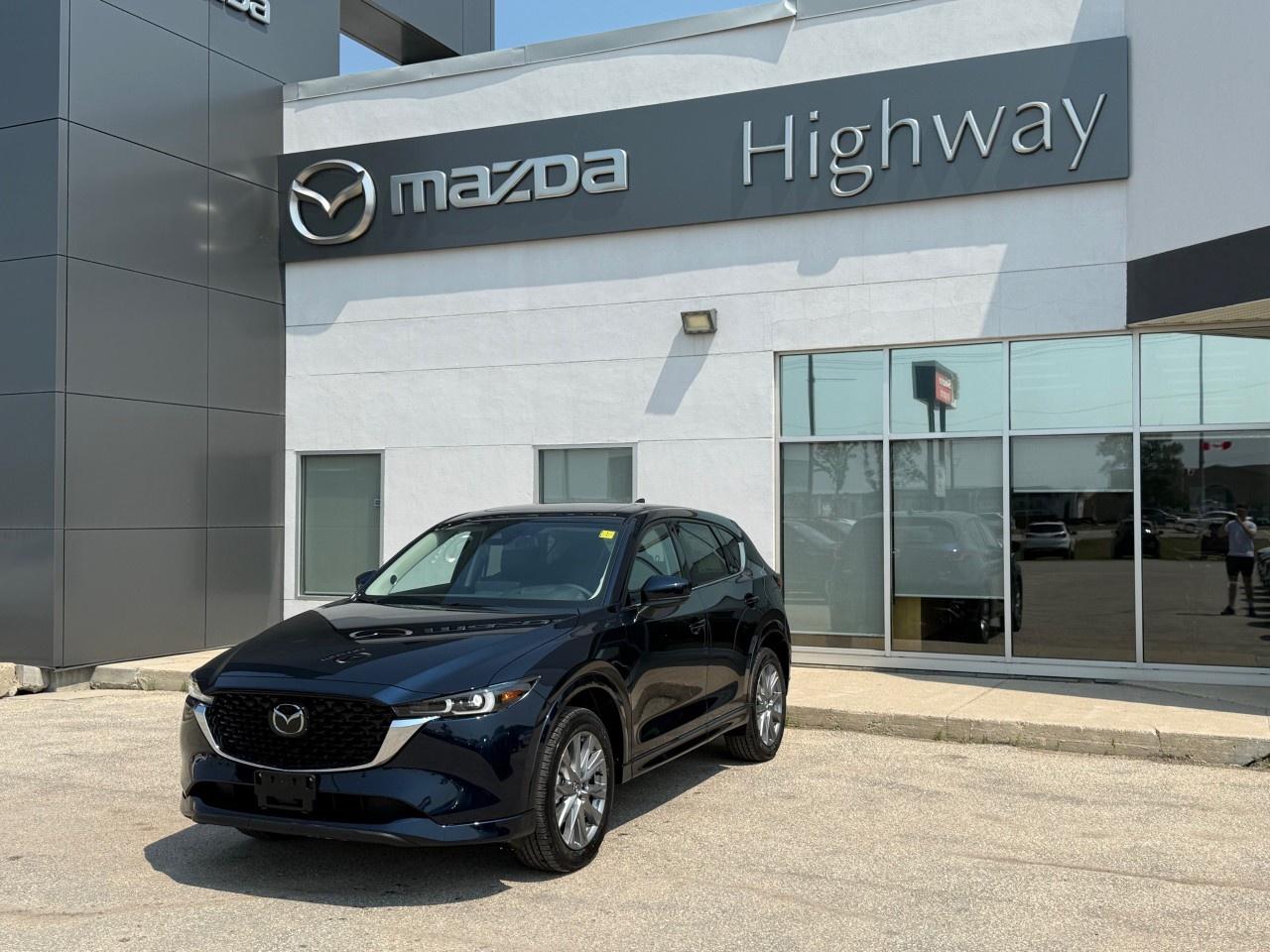 New 2025 Mazda CX-5 GT AWD for sale in Steinbach, MB
