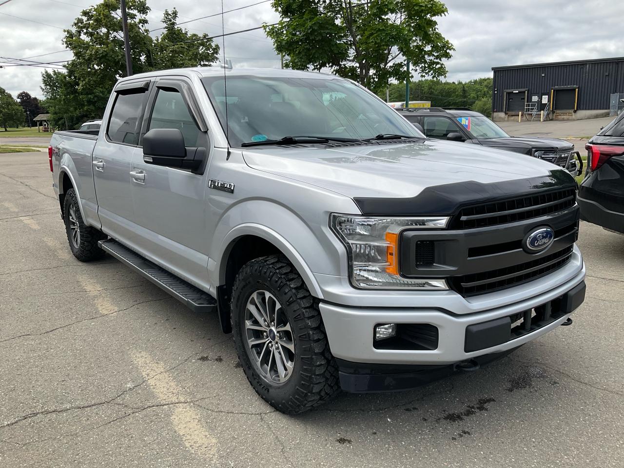 2018 Ford F-150 XLT Photo2