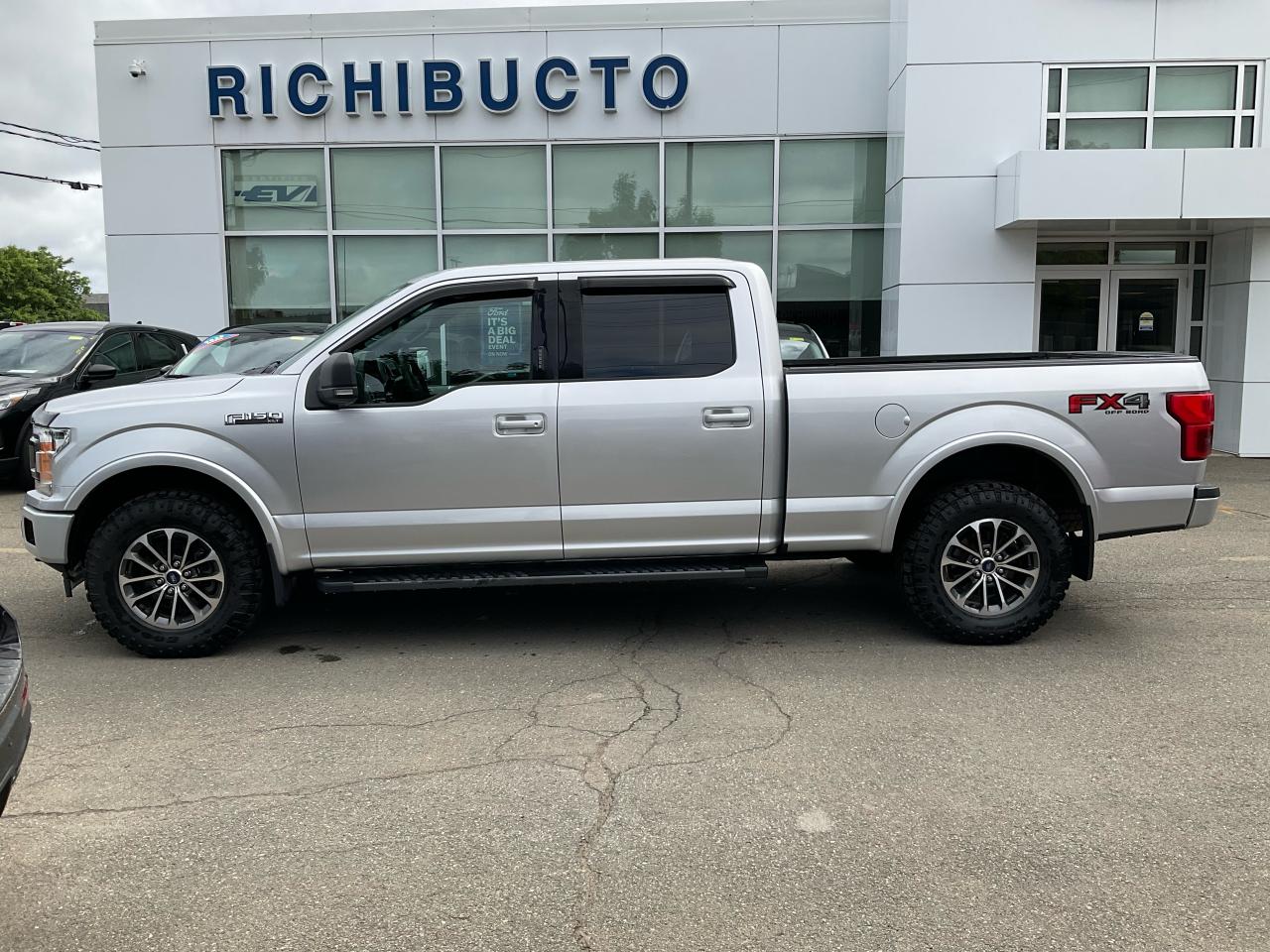 2018 Ford F-150 XLT Photo3