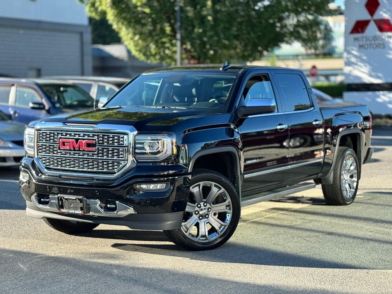 Used 2017 GMC Sierra 1500 4WD Crew Cab 143.5  Denali for sale in Coquitlam, BC