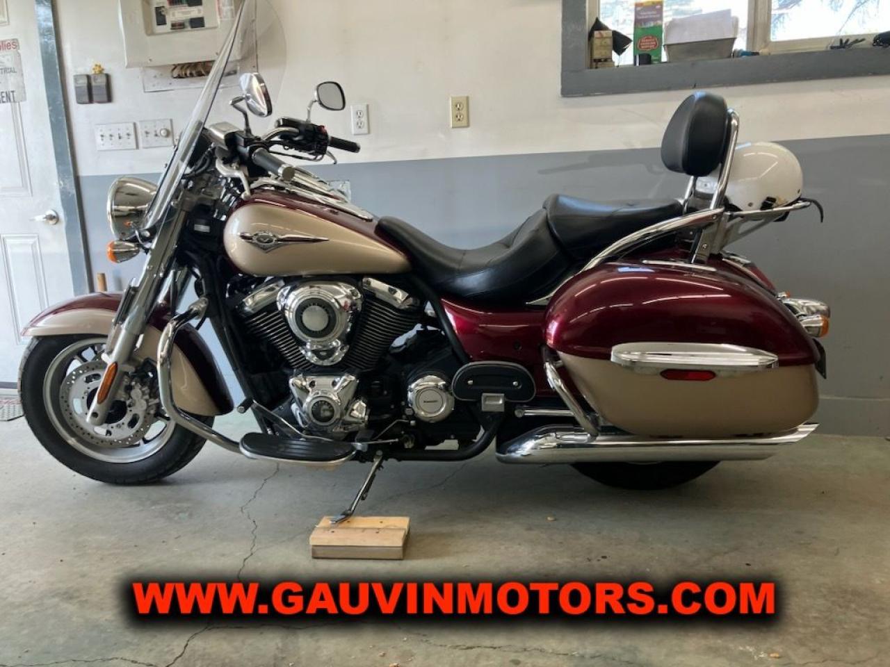 Used 2009 Kawasaki VN1600 Vulcan Nomad Touring 2009 Kawasaki Vulcan 1700 for sale in Swift Current, SK