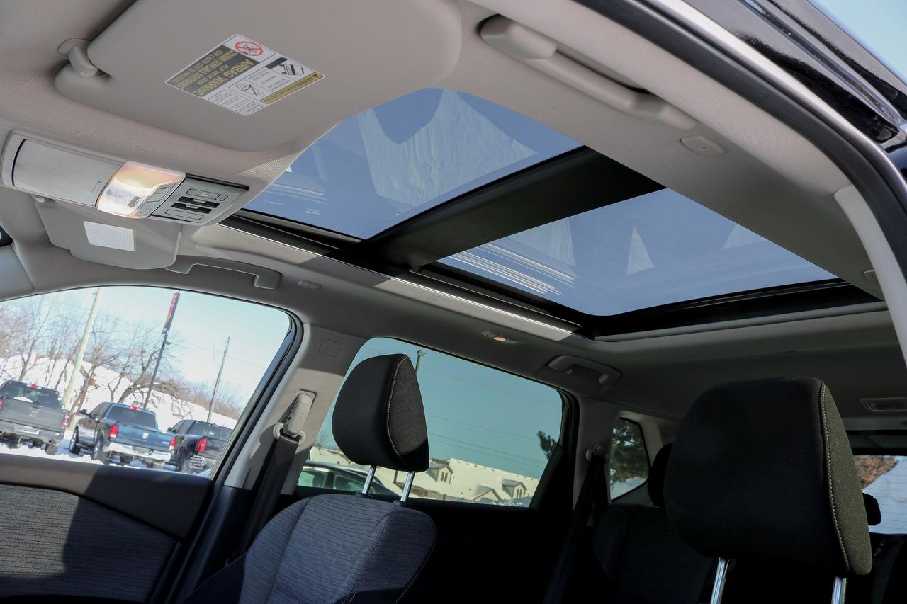 2023 Nissan Rogue AWD SV Moonroof | PANORAMIC SUNROOF | REMOTE START Photo