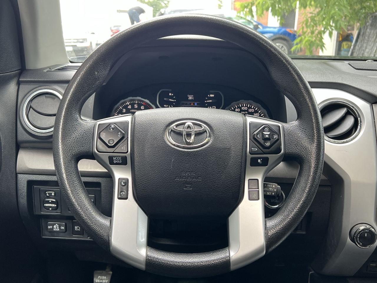 2021 Toyota Tundra TRD OFF-ROAD 4X4| SUNROOF| 5.7L V8| CARPLAY|CREW Photo