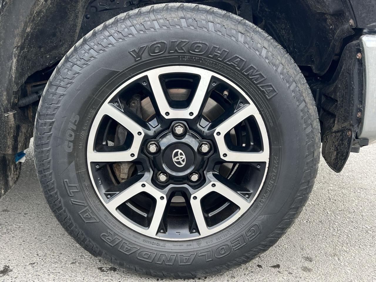 2021 Toyota Tundra TRD OFF-ROAD 4X4| SUNROOF| 5.7L V8| CARPLAY|CREW Photo