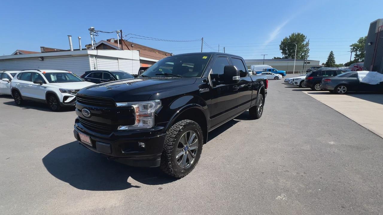 2019 Ford F-150 LARIAT SPORT 4X4| PANO ROOF| LEATHER| 3.5L | CREW Photo3