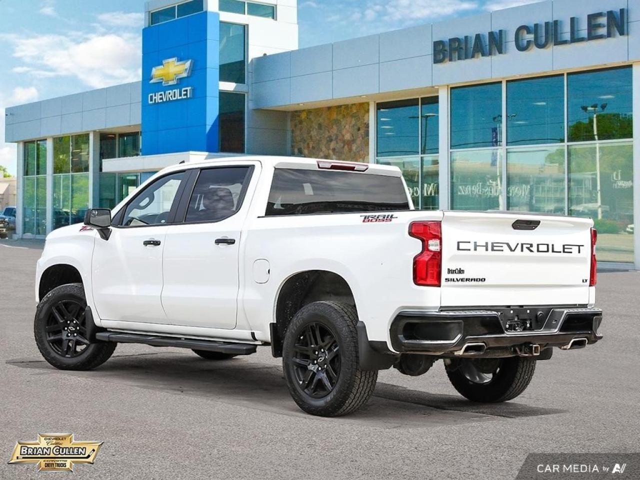 2022 Chevrolet Silverado 1500 LTD LT Trail Boss Crew Cab Short Box 4-Wheel Drive LT Trail Boss Photo3