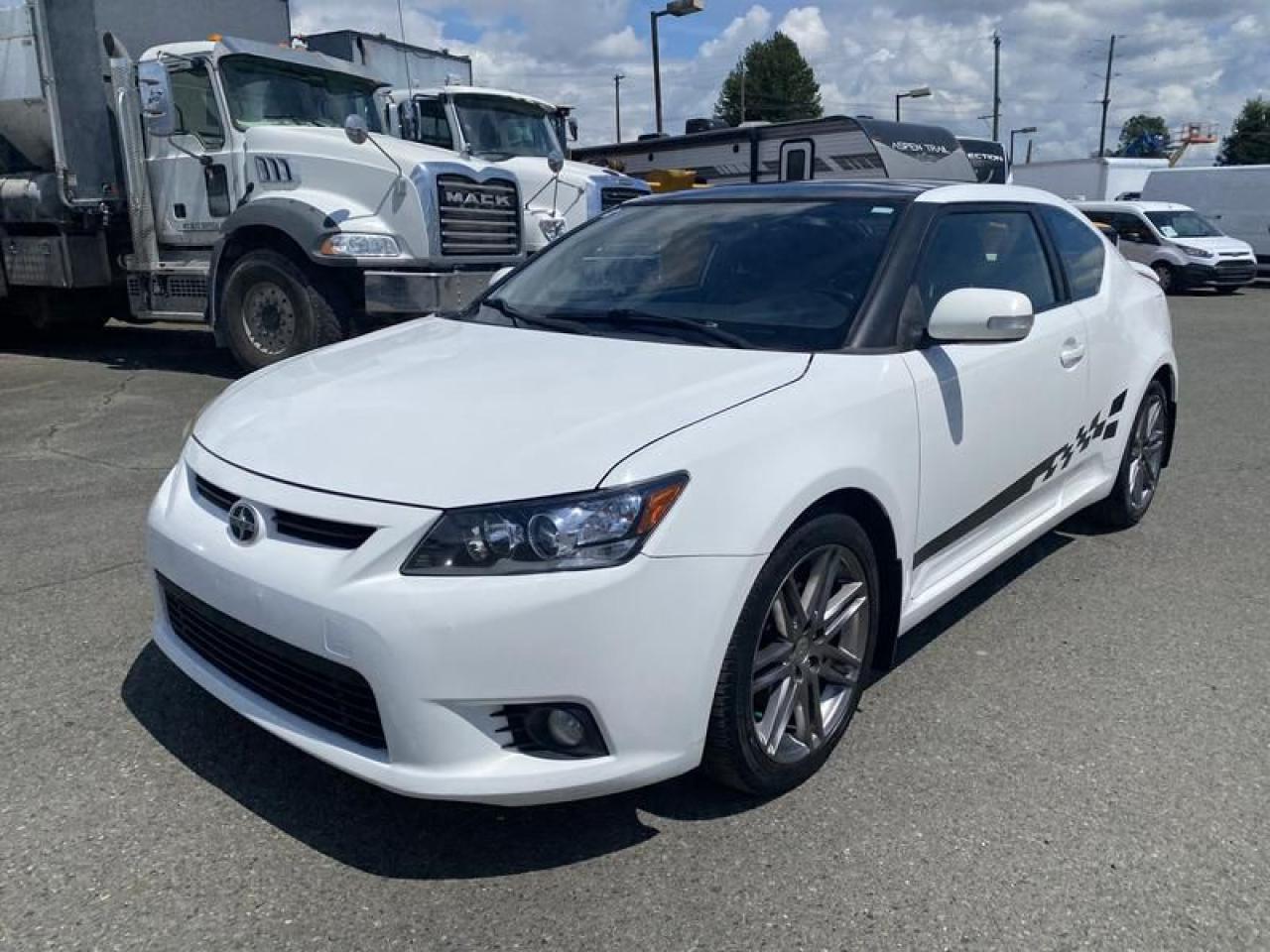 Used 2013 Scion tC Sports Coupe 6-Spd AT for sale in Burnaby, BC