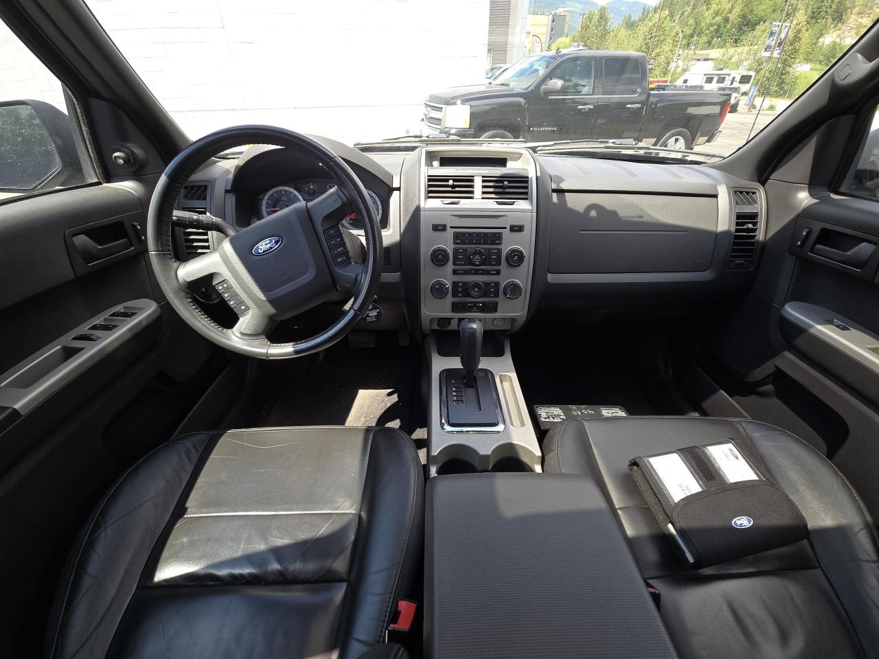 2010 Ford Escape Escape XLT Photo5