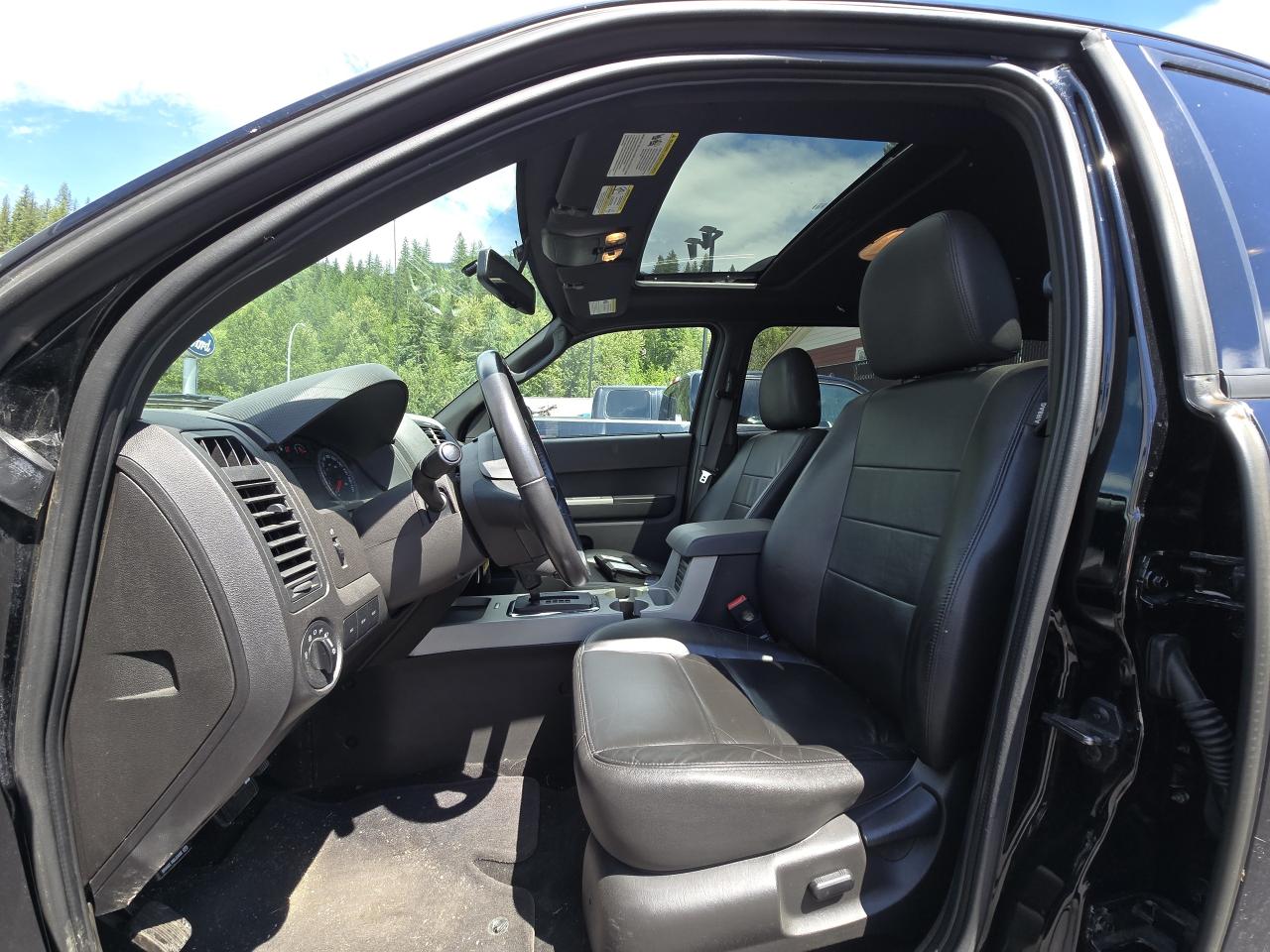 2010 Ford Escape Escape XLT Photo5