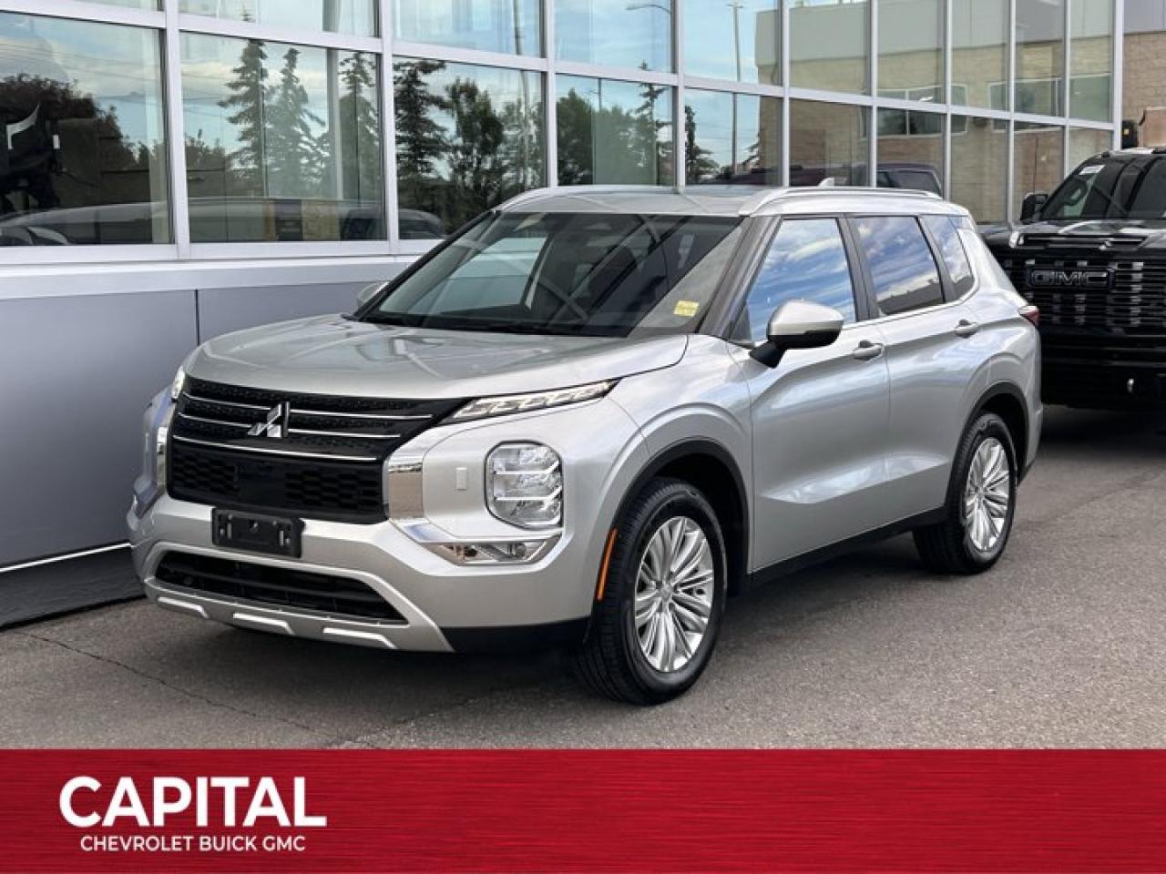 Used 2022 Mitsubishi Outlander SE for sale in Calgary, AB