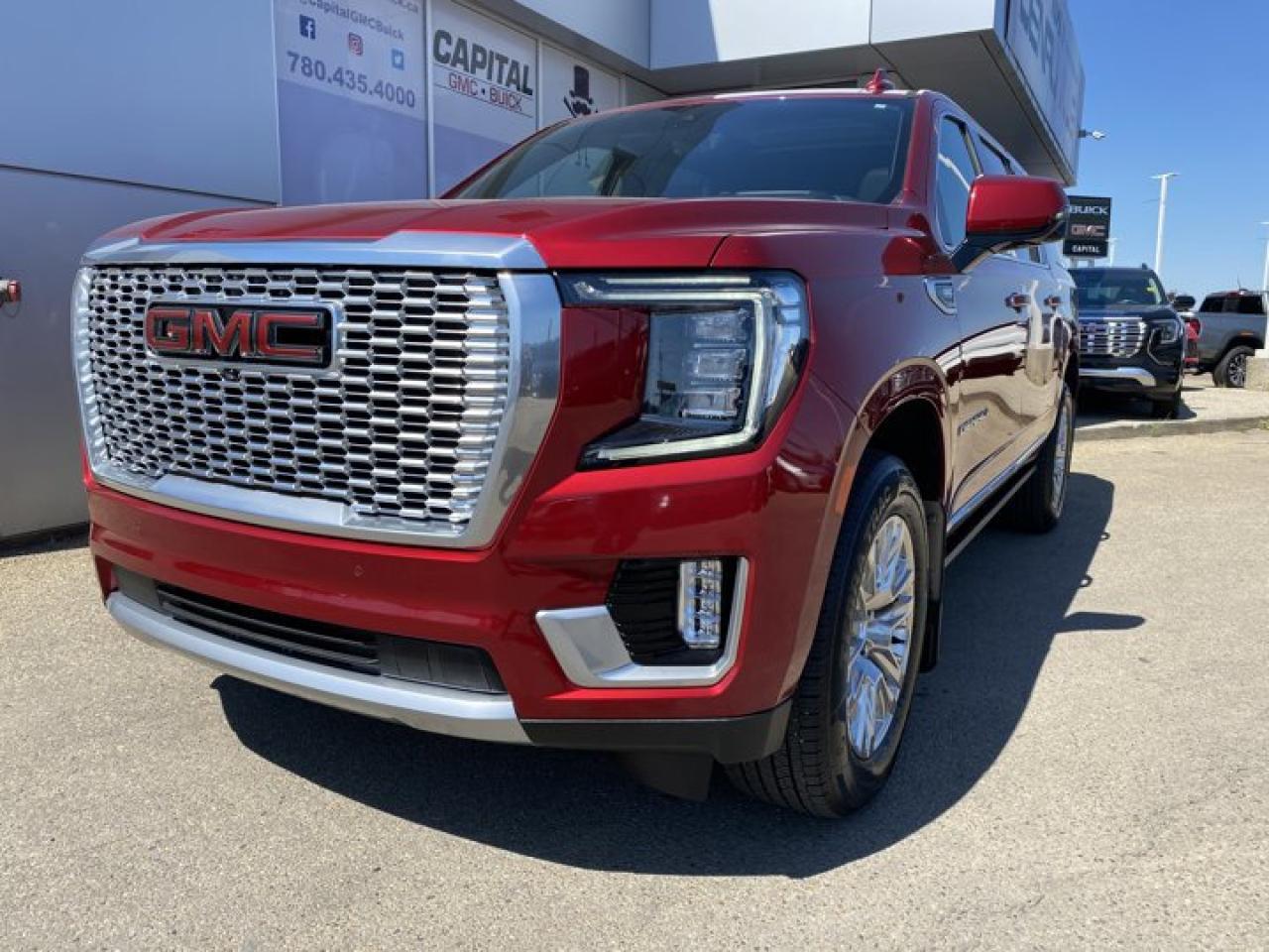 Used 2021 GMC Yukon XL Denali 4WD * REAR DVD * PANORAMIC SUNROOF * ADVANCED TECH * for sale in Edmonton, AB