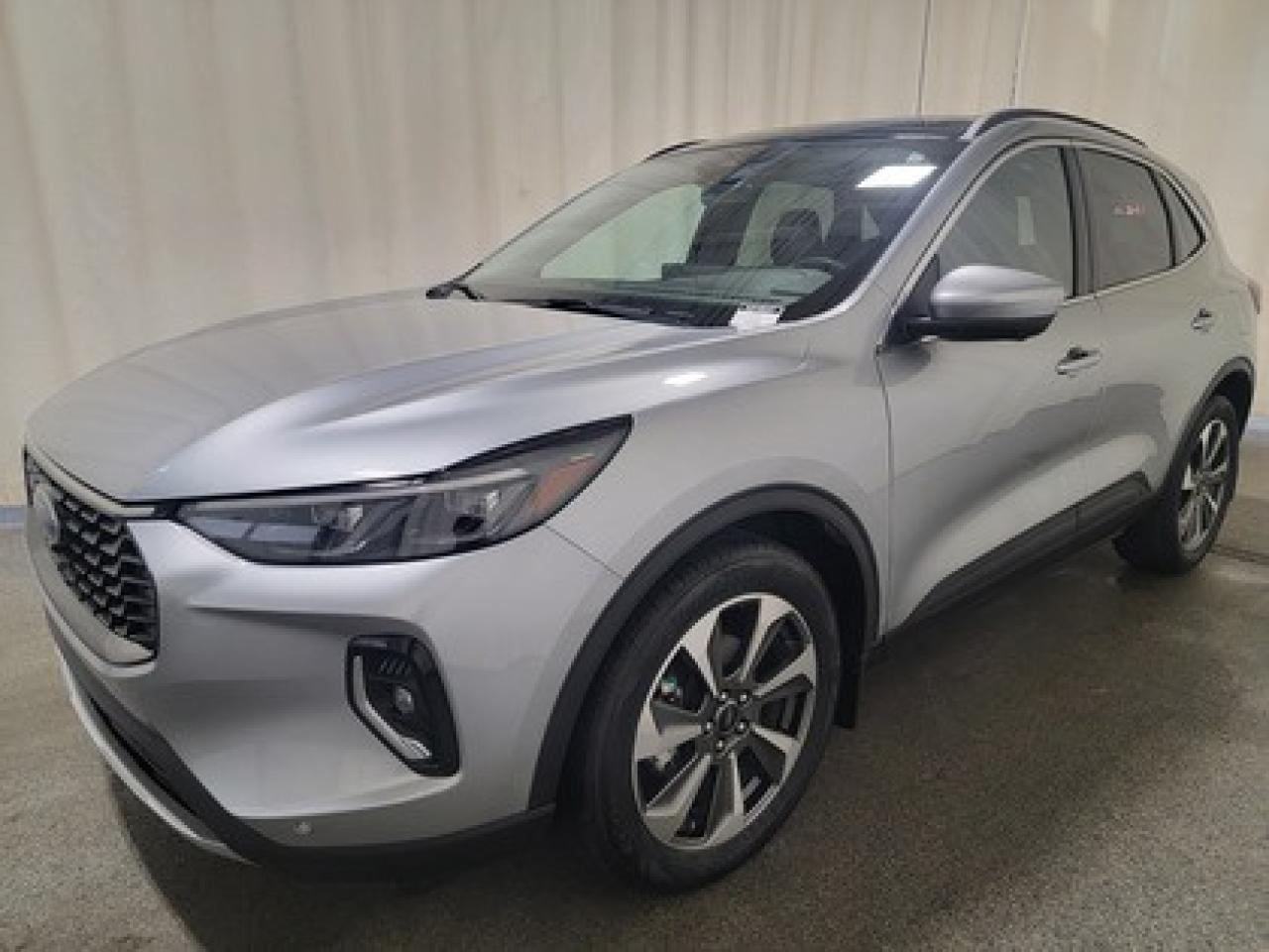 Used 2023 Ford Escape PLATINUM | HYBRID | MOONROOF | TRAILER TOW for sale in Regina, SK
