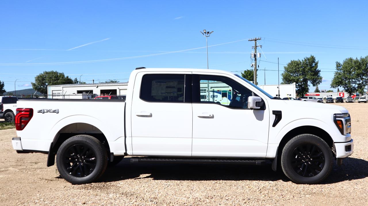 2025 Ford F-150 Lariat Photo4