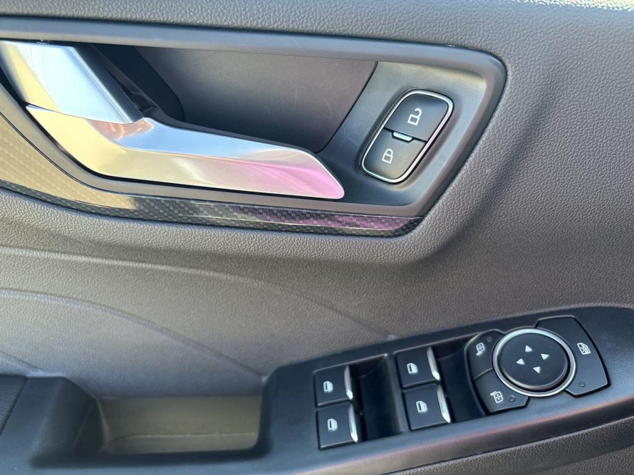 2025 Ford Escape ST-Line 300A Photo5
