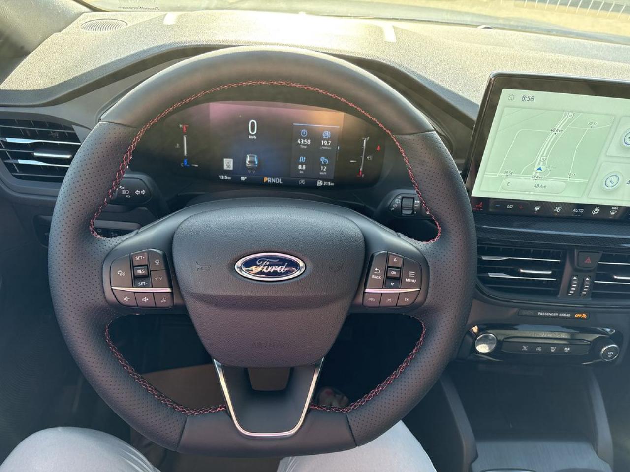 2025 Ford Escape ST-Line 300A Photo5