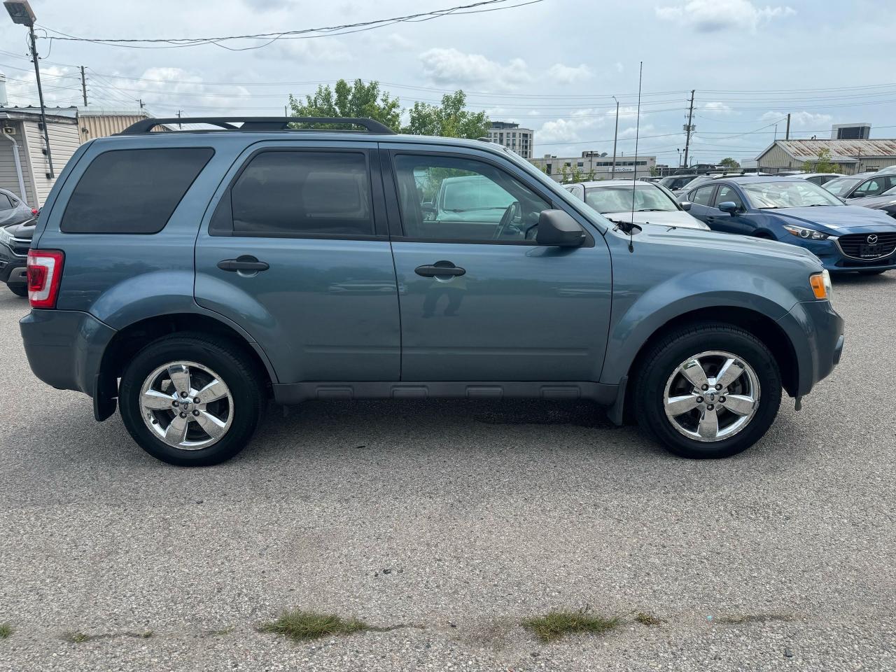 2011 Ford Escape XLT - Photo #4