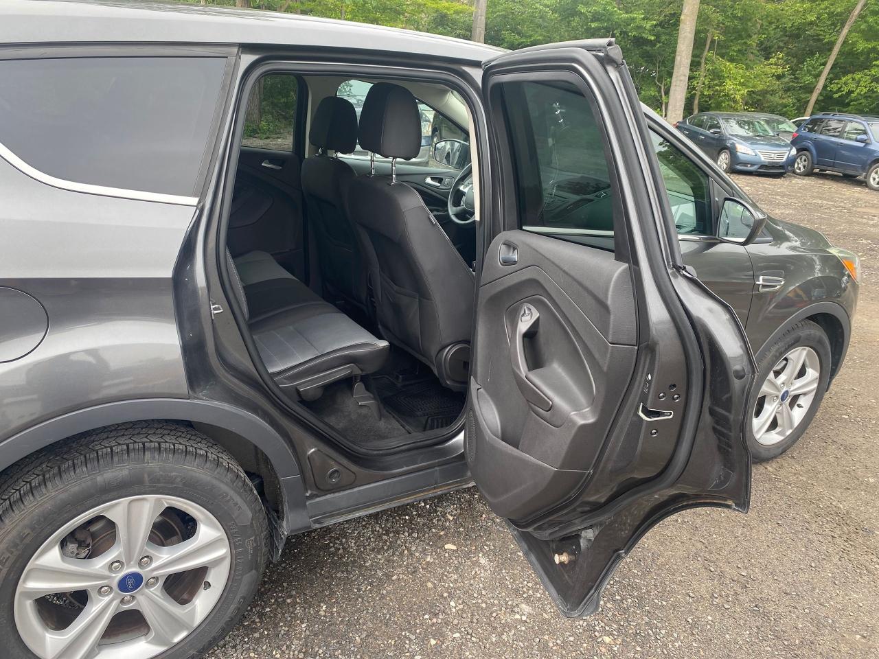 2015 Ford Escape SE - Photo #5