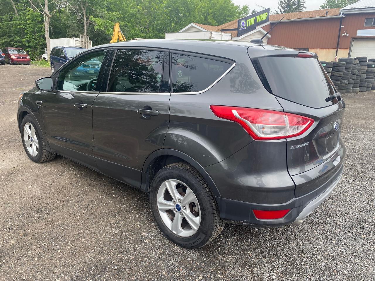2015 Ford Escape SE - Photo #8