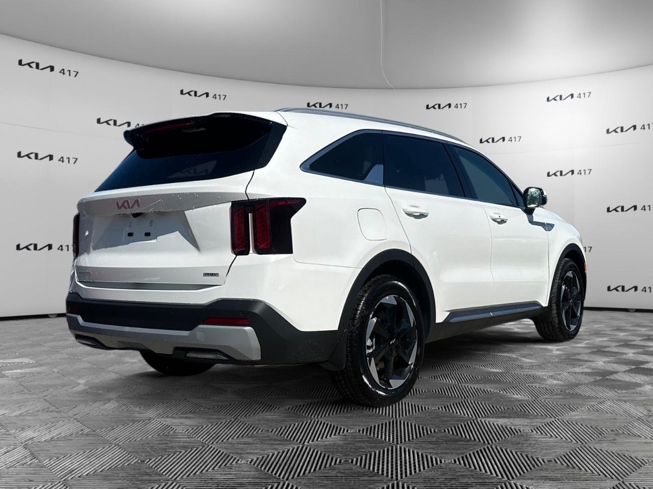 2025 Kia Sorento Plug-In Hybrid EX AWD Photo4