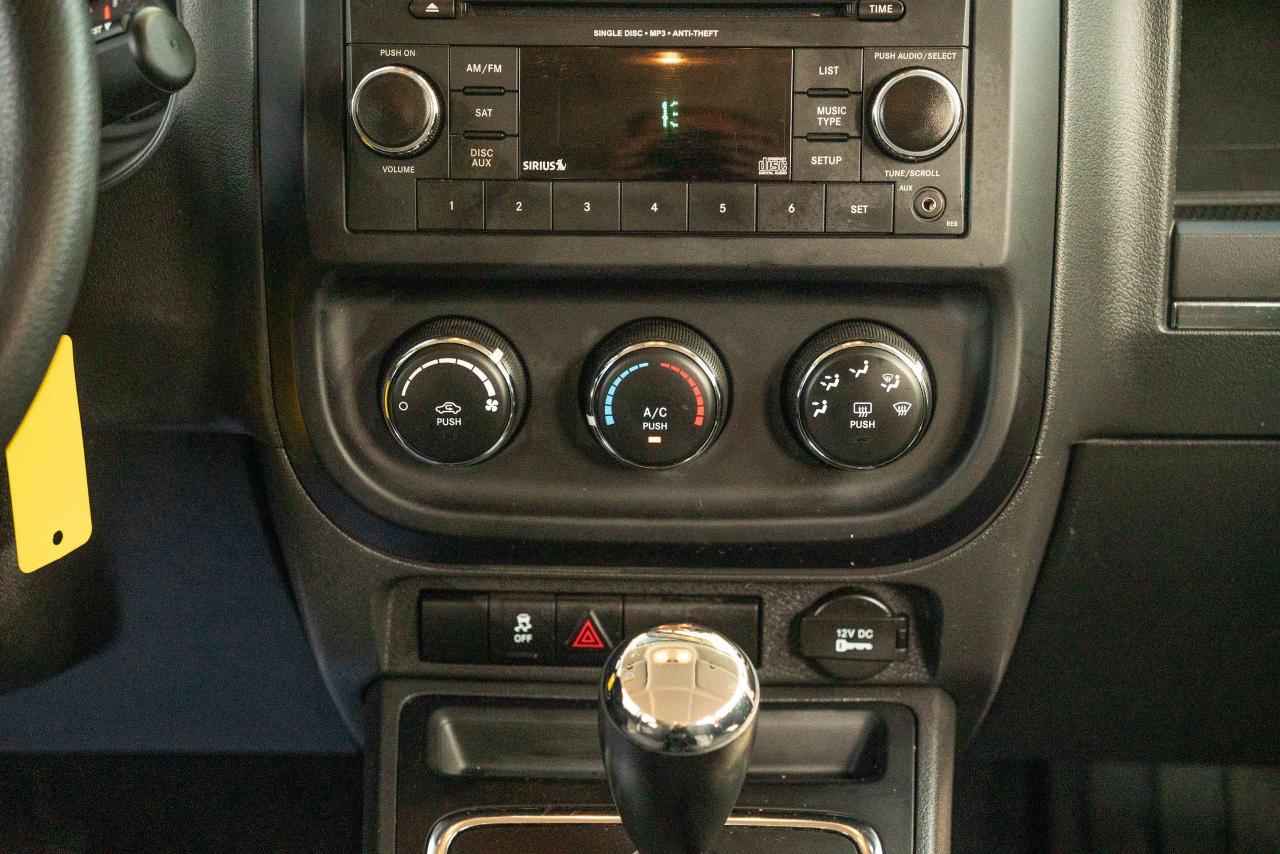 2012 Jeep Patriot NORTH EDITION 4X4 - Photo #29