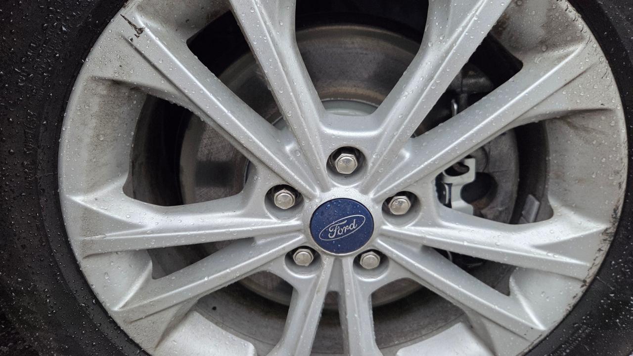 2019 Ford Escape SEL 4WD - Photo #23