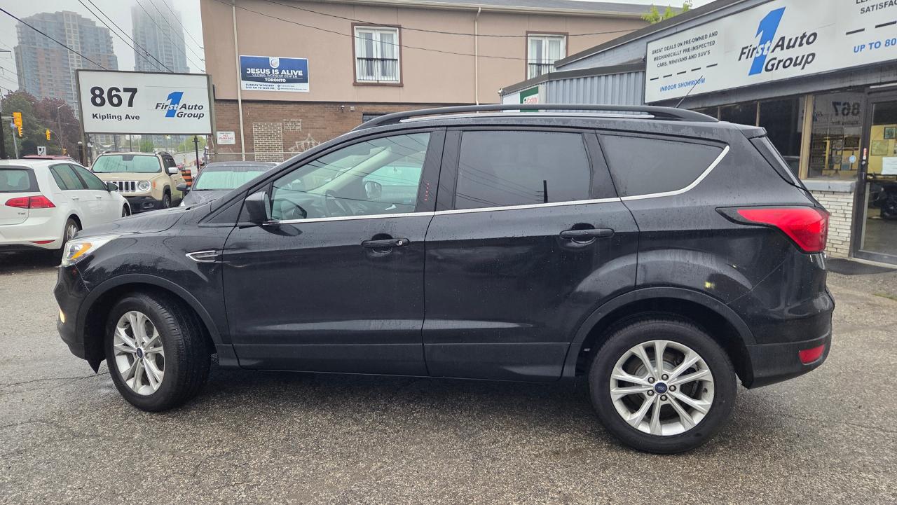 2019 Ford Escape SEL 4WD - Photo #2