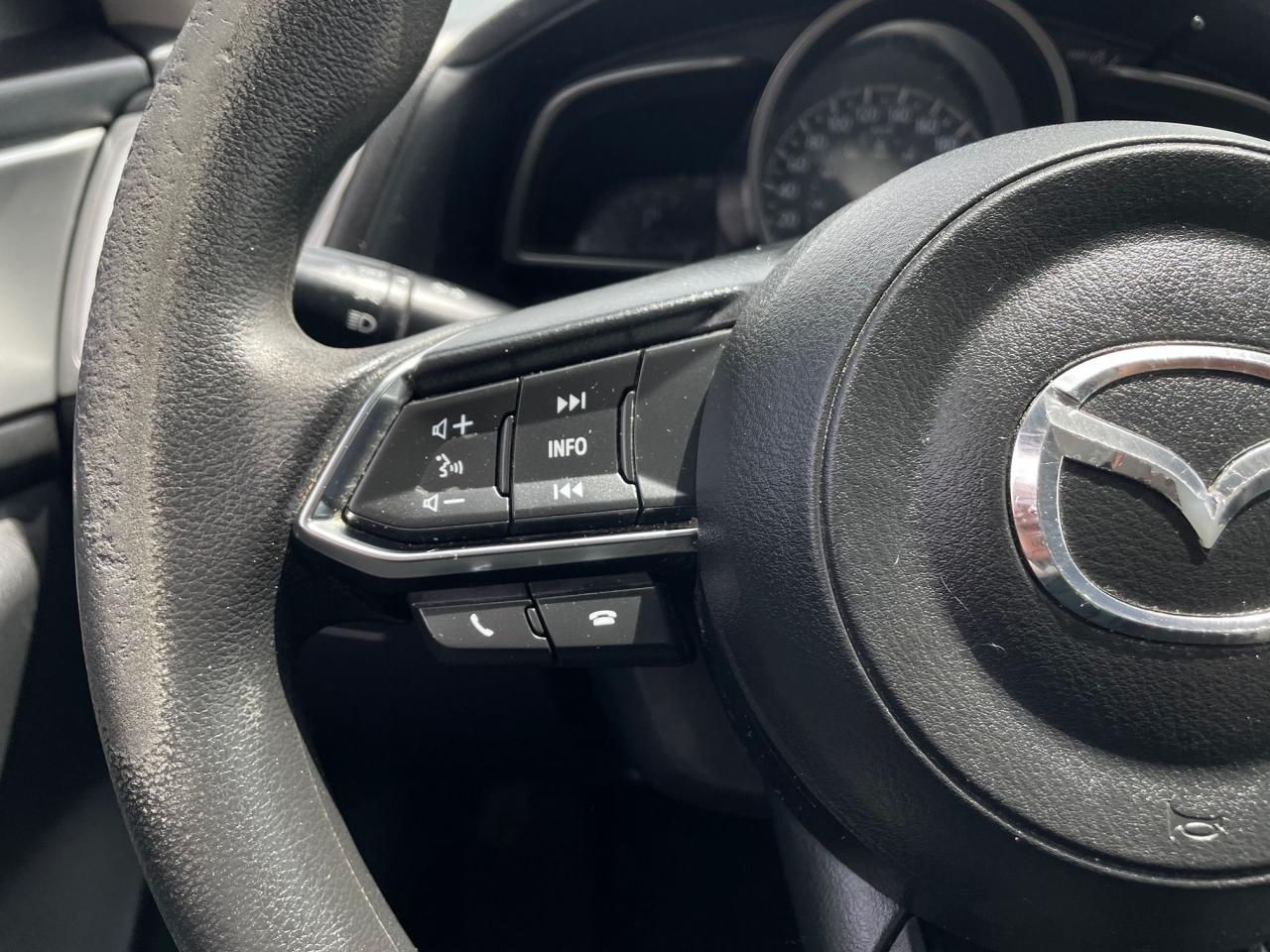 2017 Mazda MAZDA3 GX *SAFETY, BACKUP CAMERA, SPORTS MODE* - Photo #11