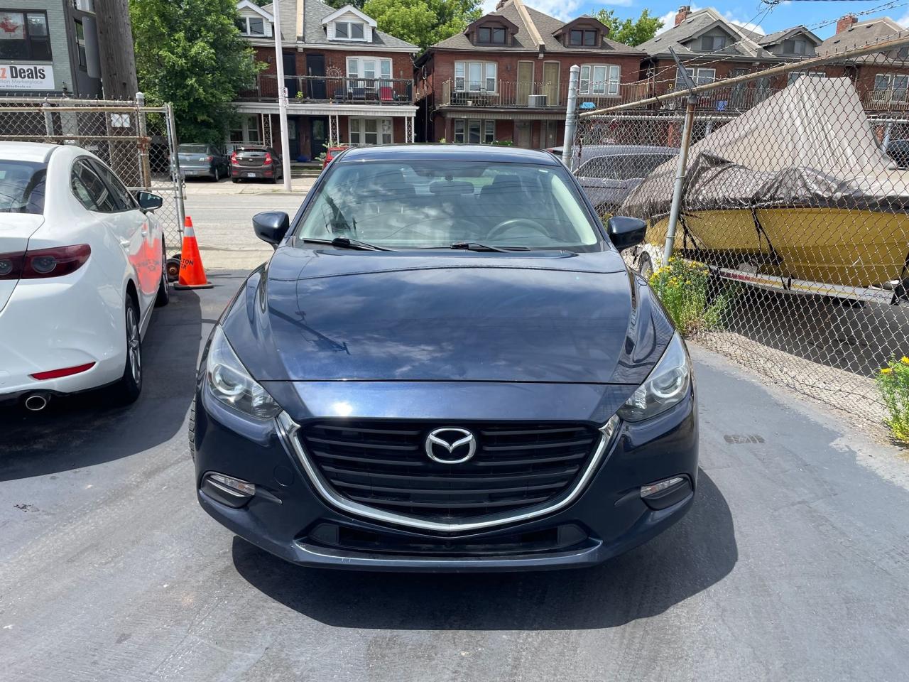 2017 Mazda MAZDA3 GX *SAFETY, BACKUP CAMERA, SPORTS MODE* - Photo #2
