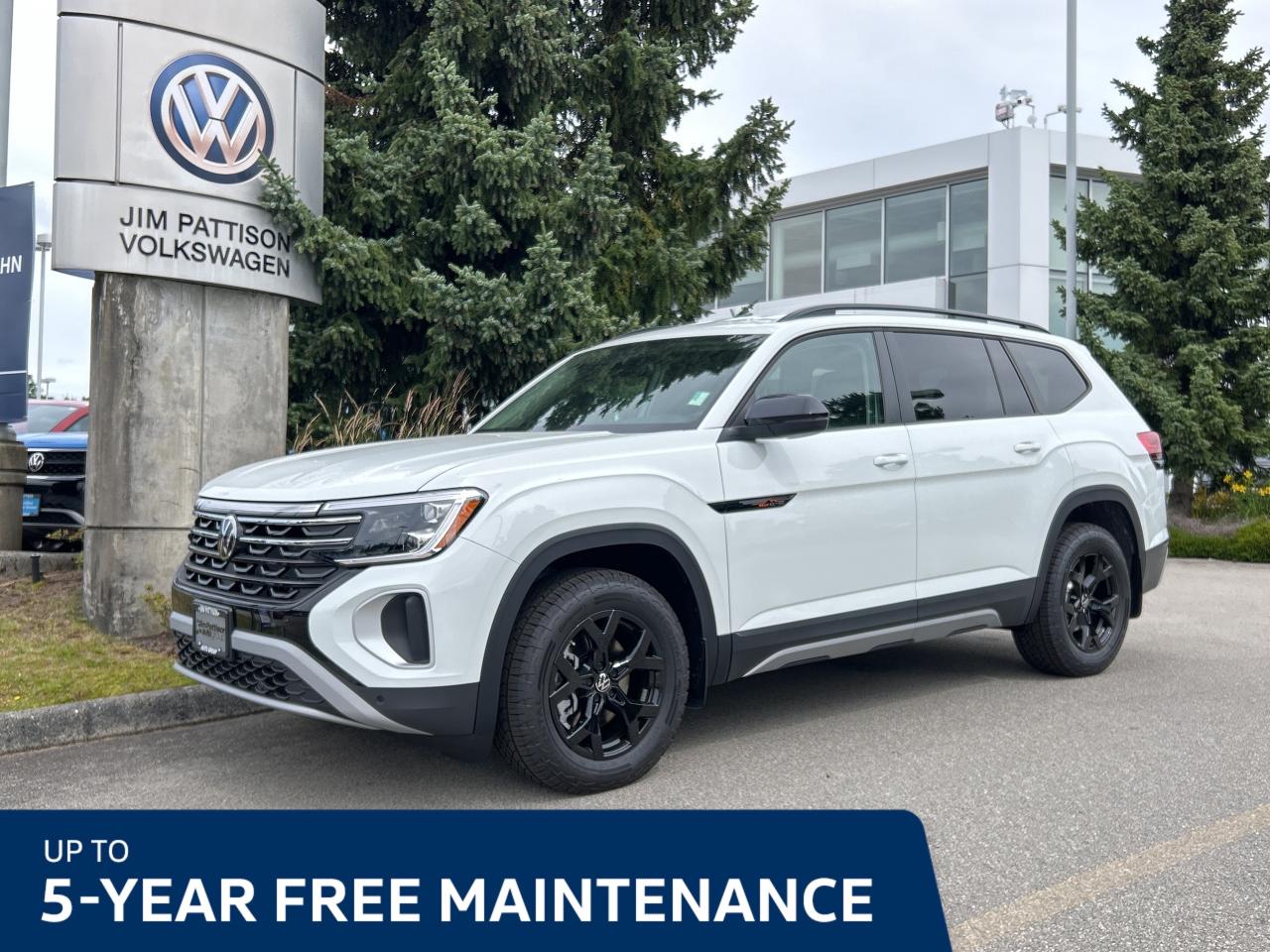New 2025 Volkswagen Atlas Peak Edition 2.0 TSI 4MOTION for sale in Surrey, BC