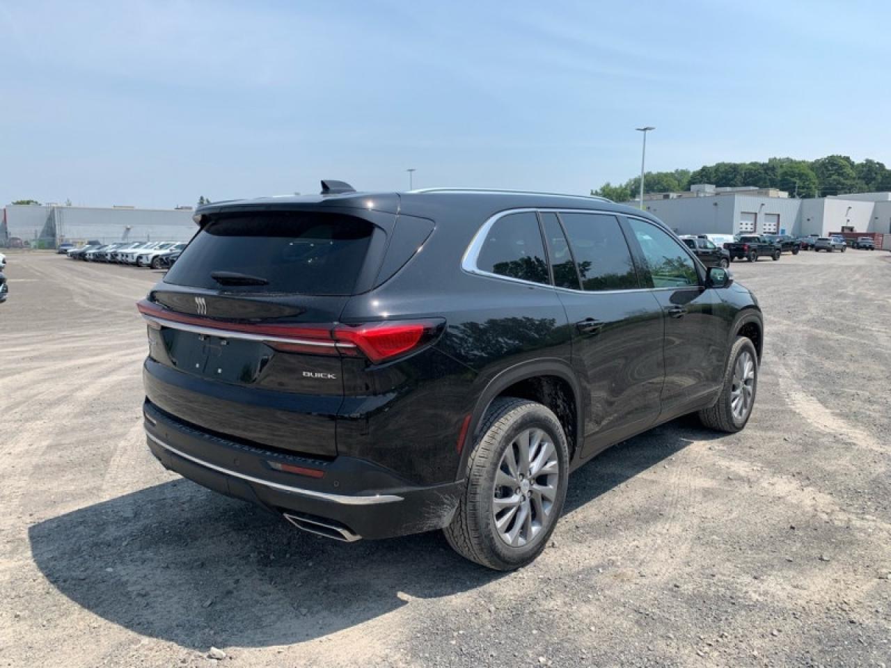 2025 Buick Enclave Preferred  - Premium Audio Photo4