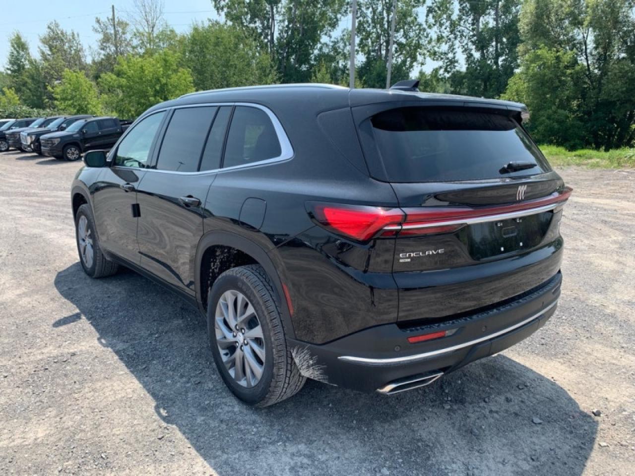 2025 Buick Enclave Preferred  - Premium Audio Photo2