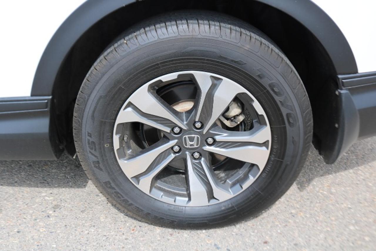 2020 Honda CR-V LX Photo2