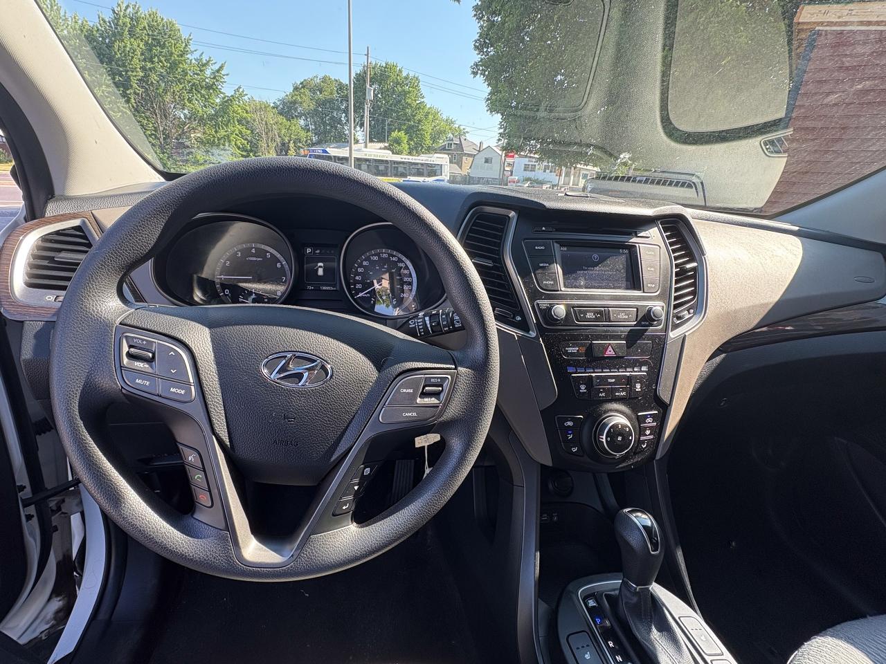 2017 Hyundai Santa Fe Sport  - Photo #6