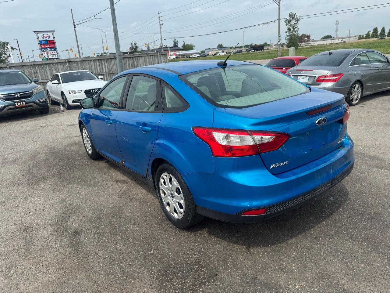 2013 Ford Focus SE, AUTO, ONLY 166KMS, DRIVES WELL, AS IS SPECIAL - Photo #3