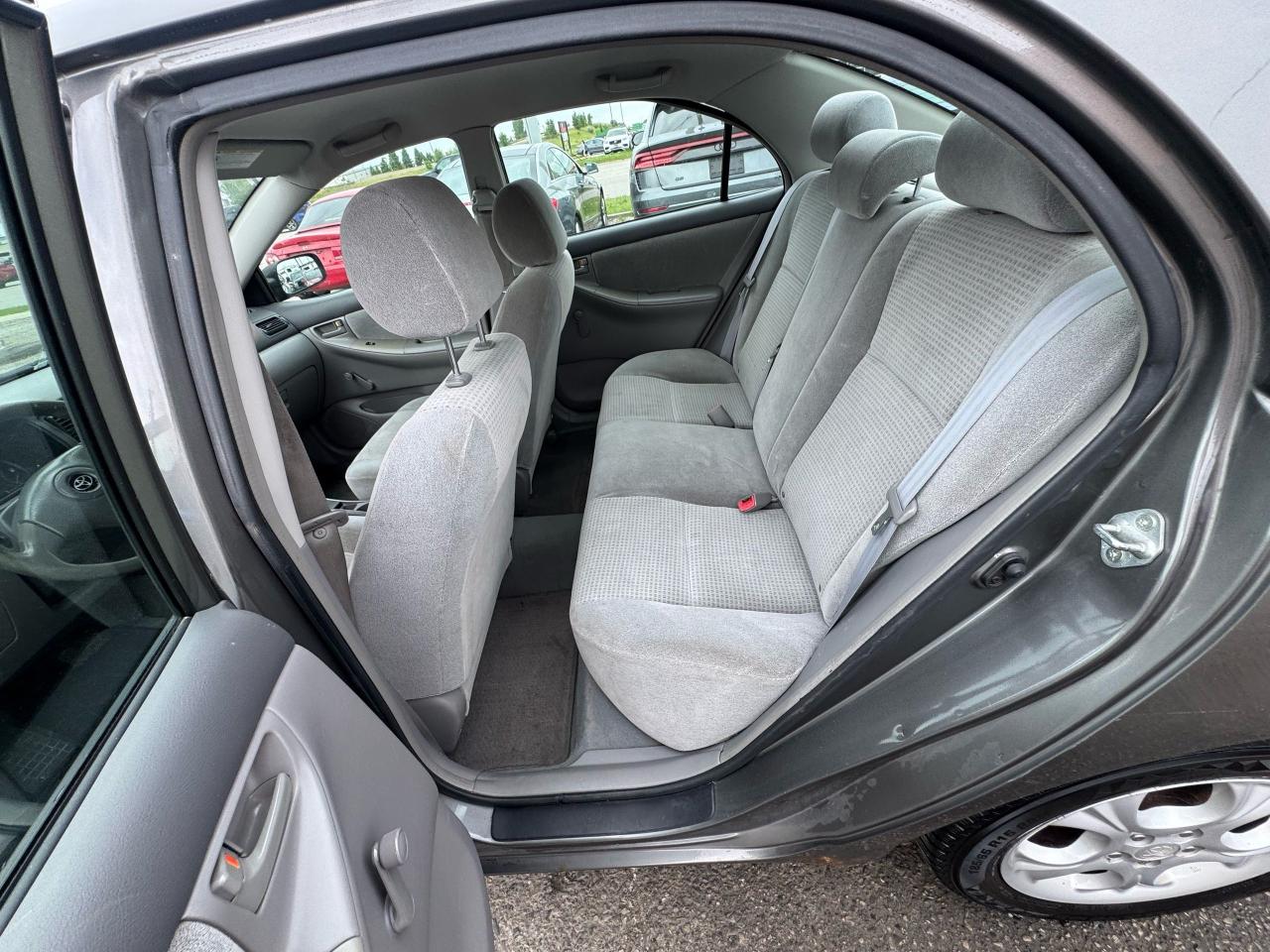 2006 Toyota Corolla CE - Photo #15