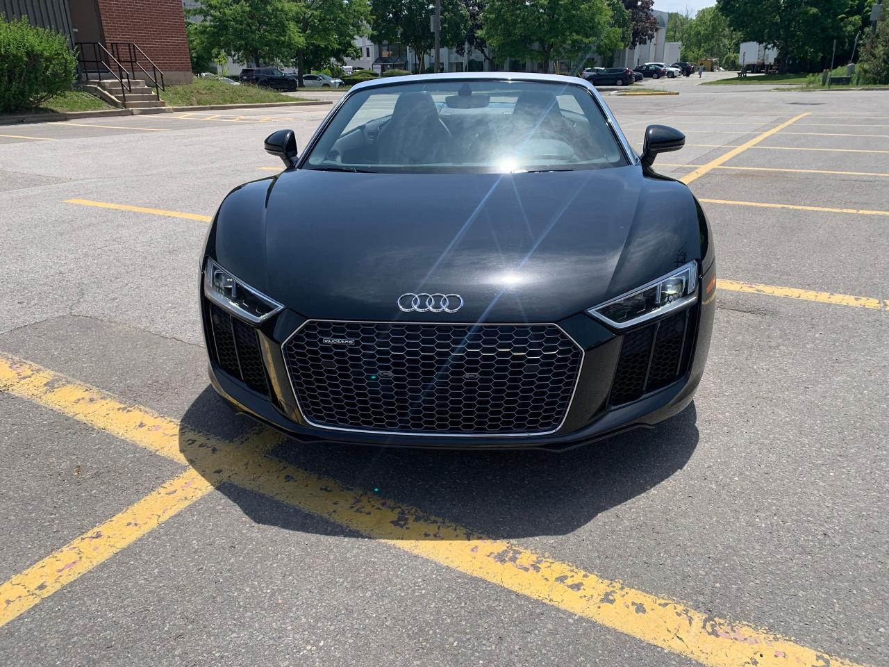2017 Audi R8 V10/ SPYDER / LOW KM / SUPER CLEAN / NO ACCIDENT / - Photo #8
