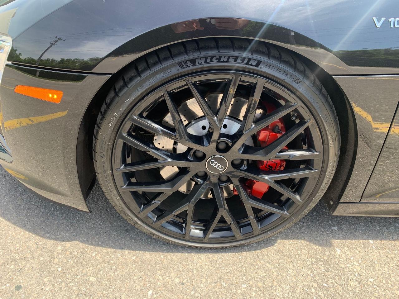 2017 Audi R8 V10/ SPYDER / LOW KM / SUPER CLEAN / NO ACCIDENT / - Photo #9